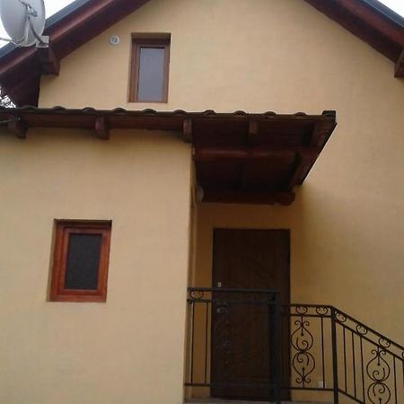 Dva Opryshka Yaremche Exterior foto